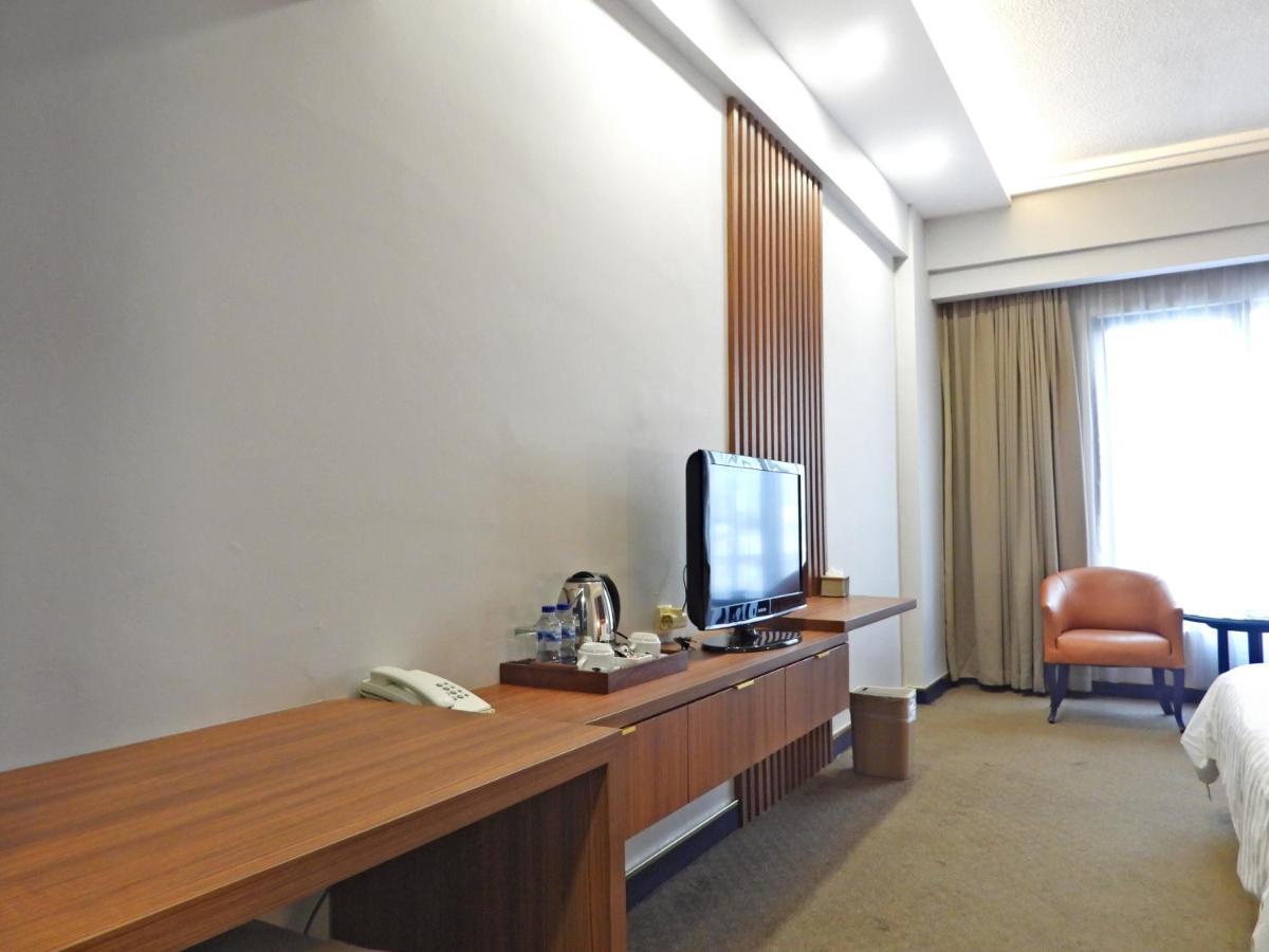 Maxwell Hotel Τζακάρτα Εξωτερικό φωτογραφία
