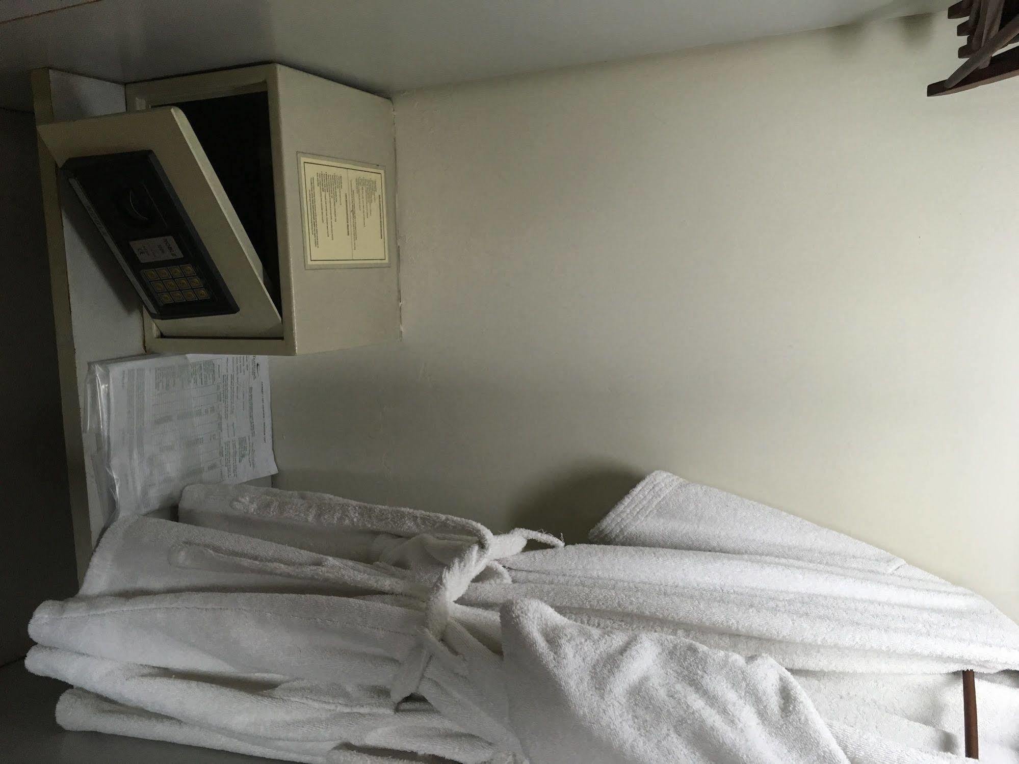 Maxwell Hotel Τζακάρτα Εξωτερικό φωτογραφία